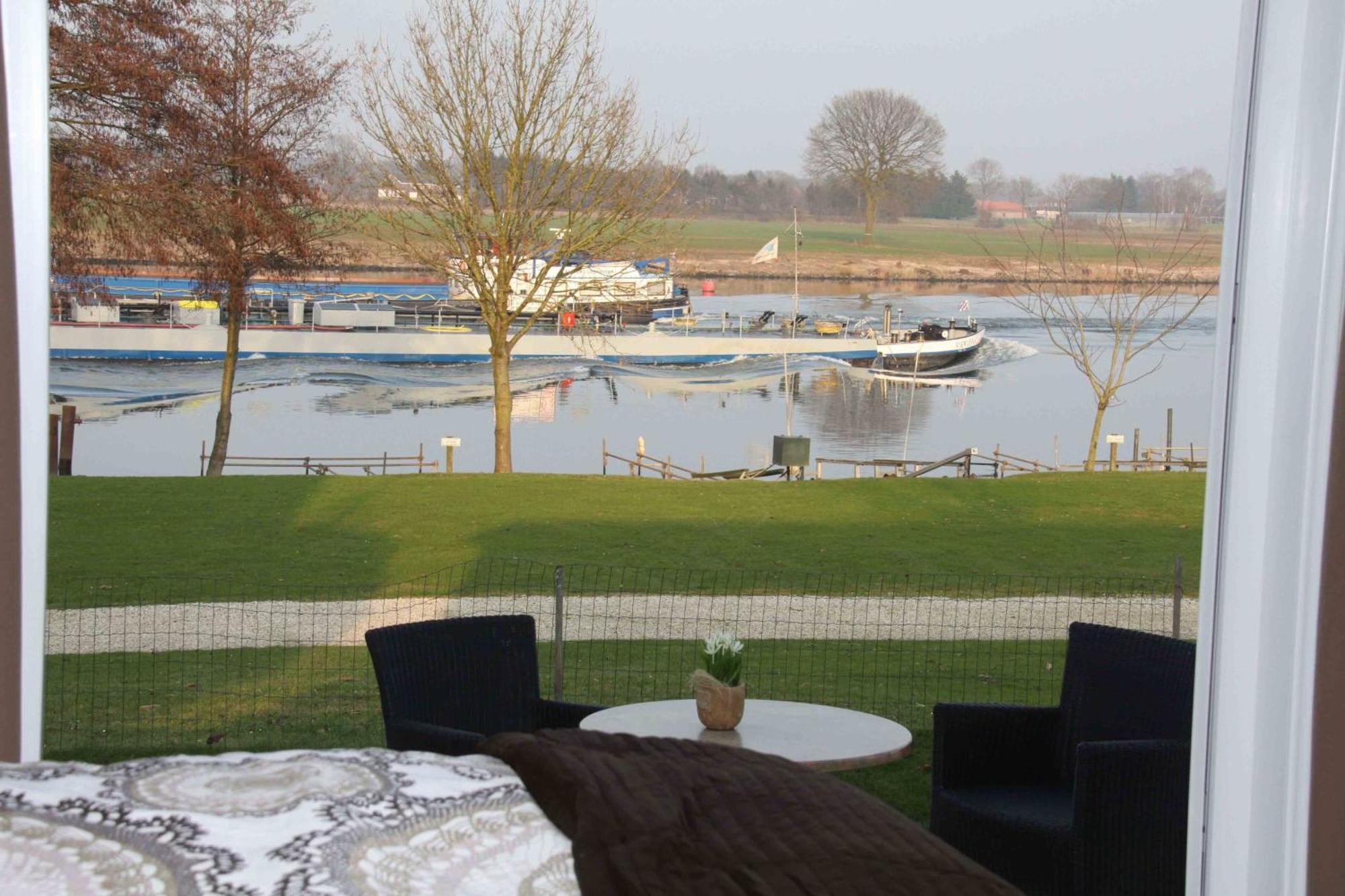 Veerhuys Tante Jet Hotel Blitterswijck Екстериор снимка