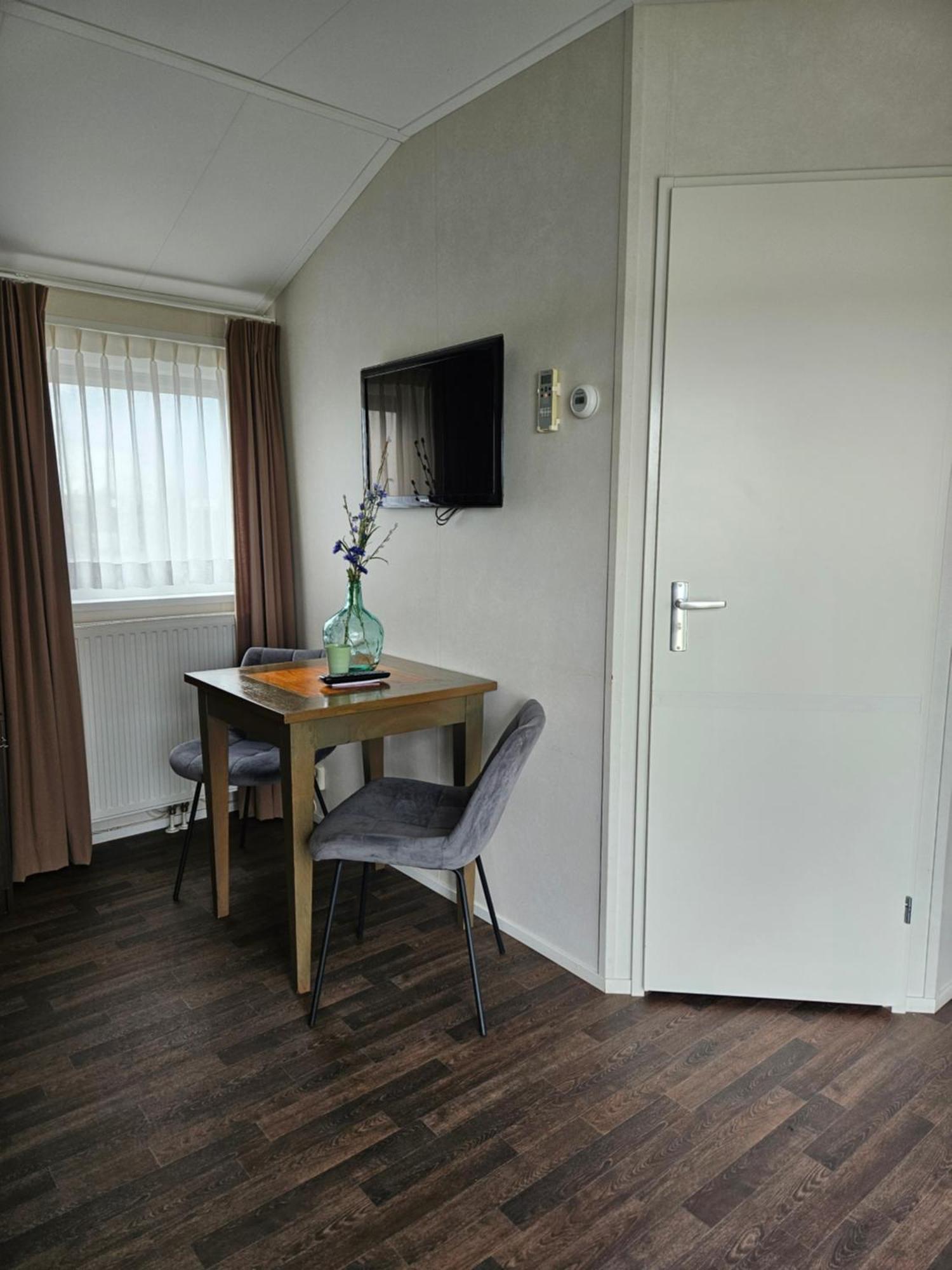 Veerhuys Tante Jet Hotel Blitterswijck Екстериор снимка