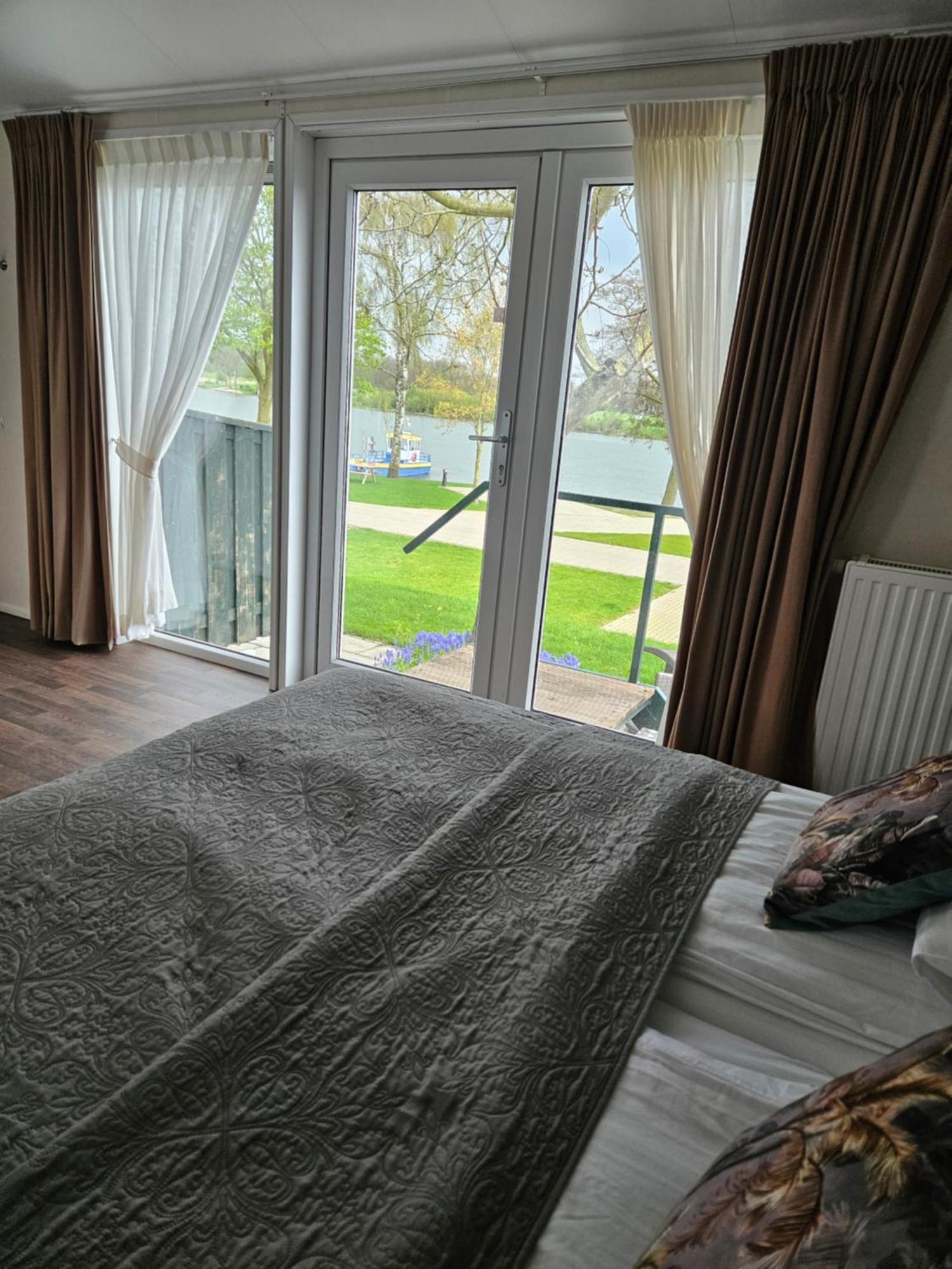 Veerhuys Tante Jet Hotel Blitterswijck Екстериор снимка